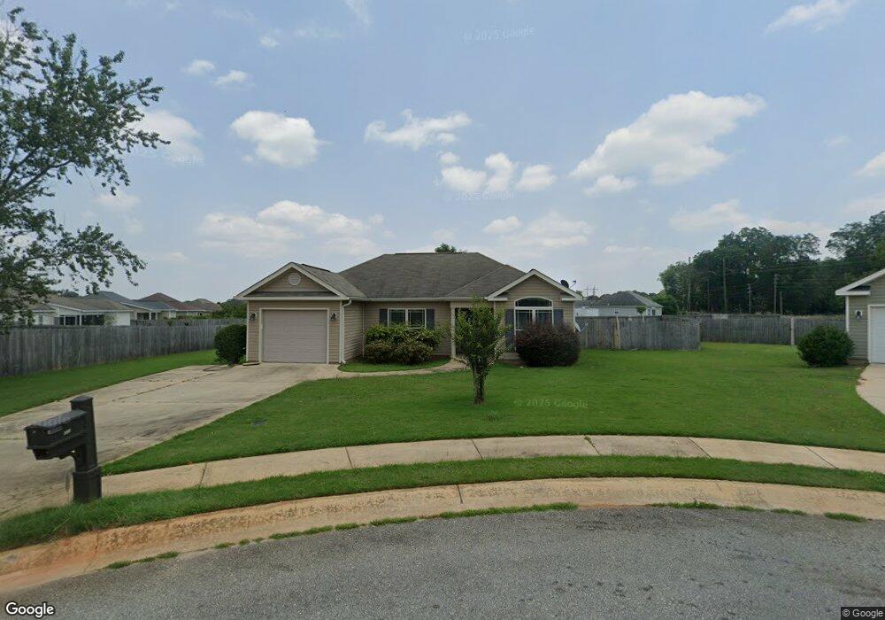 402 Tudor Place, Warner Robins, GA 31088 - photo 1