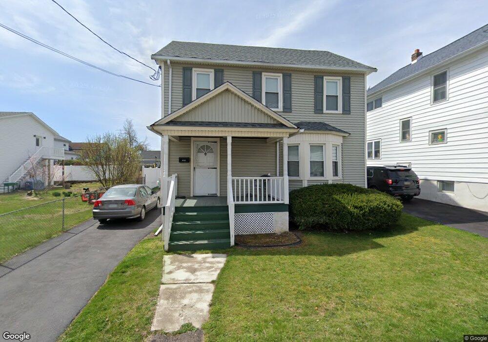 520 W Sperling St, Wyoming, PA 18644 - photo 1