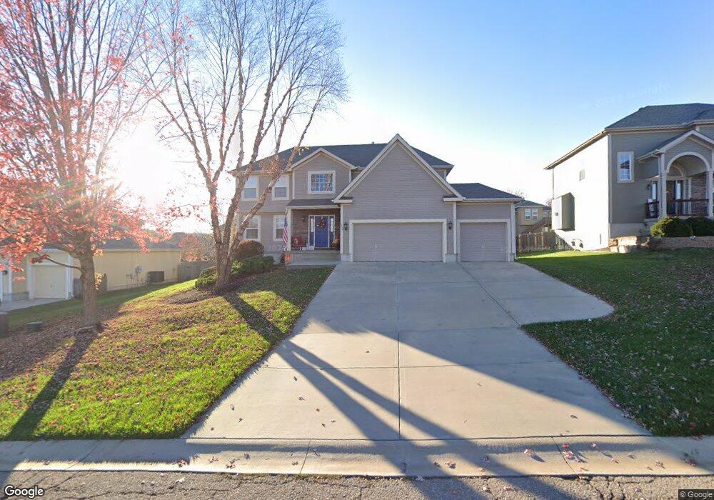 1358 Granite St, Lansing, KS 66043 - photo 1