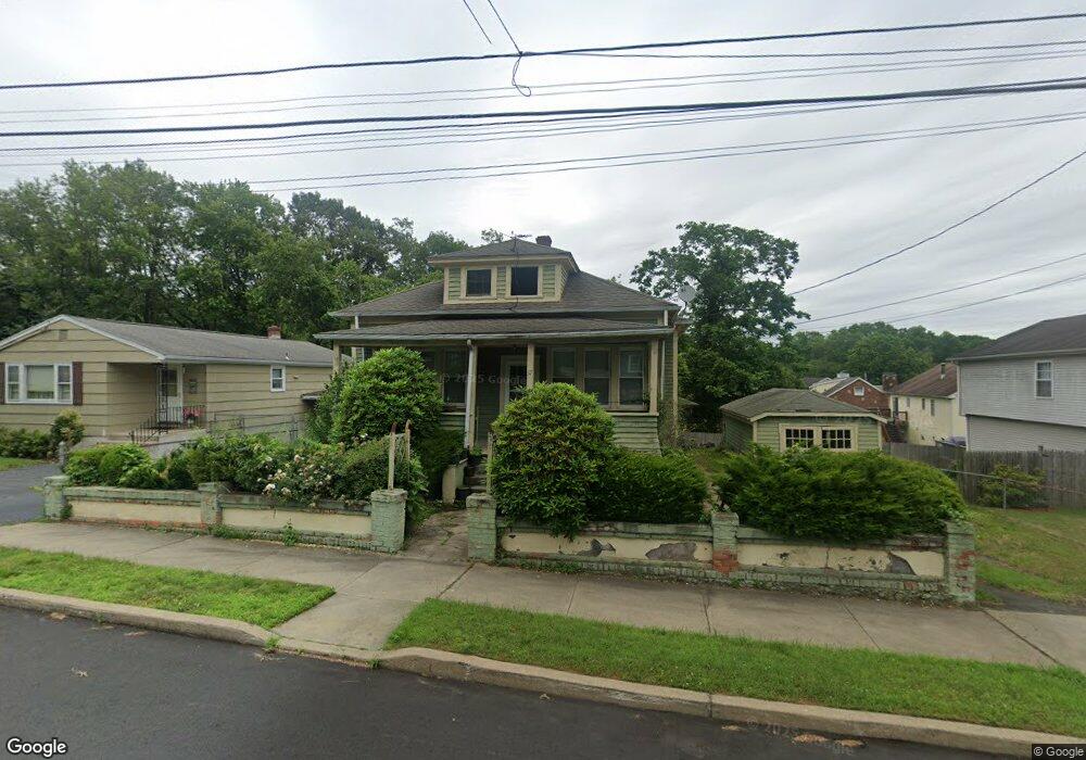 67 Sycaway St, West Haven, CT 06516 - photo 1