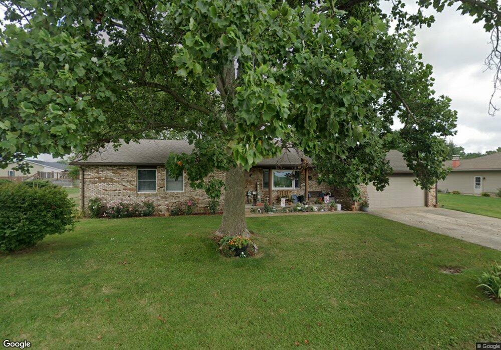821 S Cottonwood St, Virginia, IL 62691 - photo 1