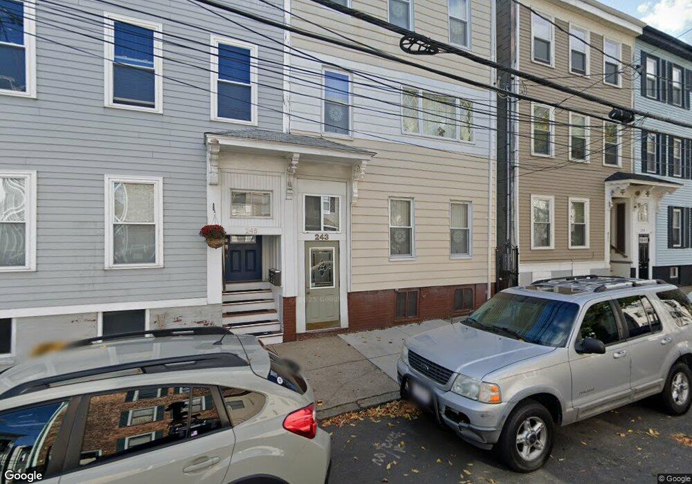 243 Everett St unit 303, Boston, MA 02128 - photo 1