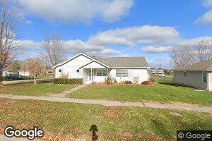 700 E Pleasant Valley St, Sigourney, IA 52591