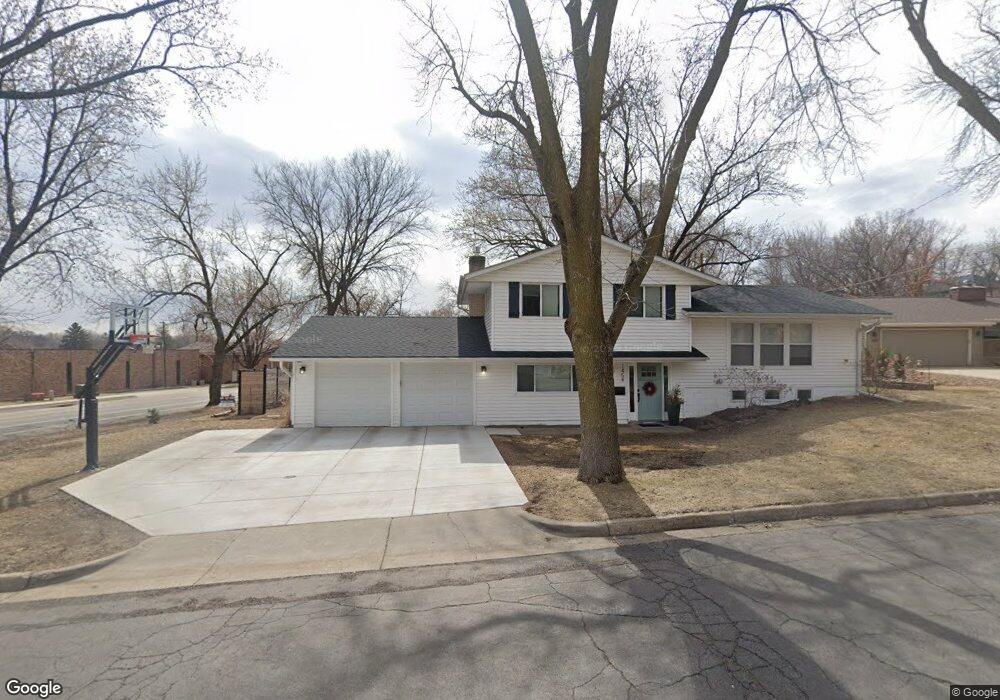 1454 Texas Cir S, Saint Louis Park, MN 55426 - photo 1