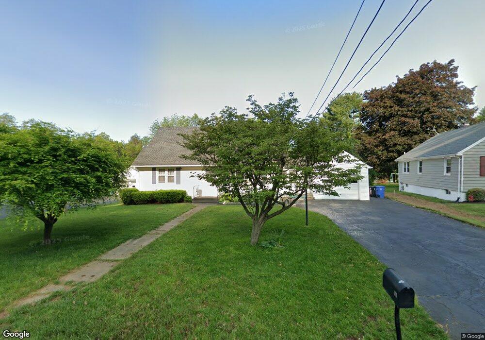 33 Twitchgrass Rd, Trumbull, CT 06611 - photo 1