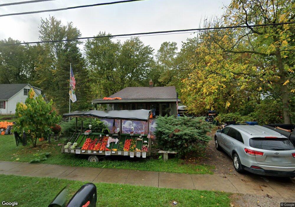 730 Sheffield Rd, Sheffield Lake, OH 44054 - photo 1