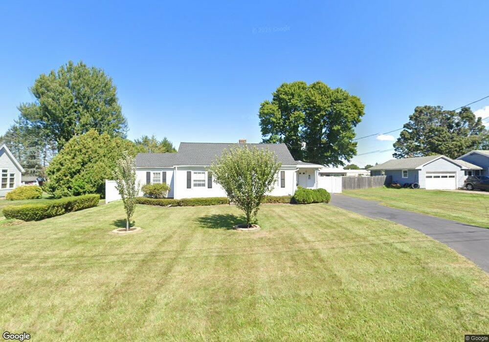 32 Newton Ln, Hadley, MA 01035 - photo 1