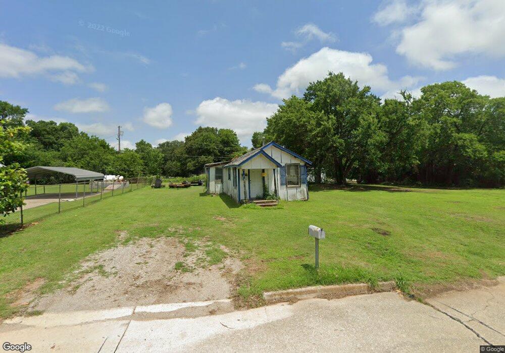 813 Roff St, Ardmore, OK 73401 - photo 1