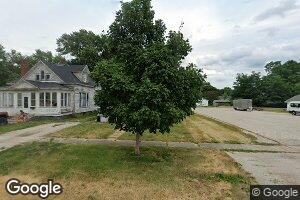 215 S Macon St, Moweaqua, IL 62550