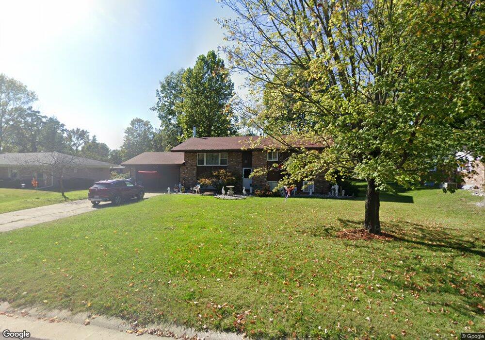 321 Louise Dr, Collinsville, IL 62234 - photo 1