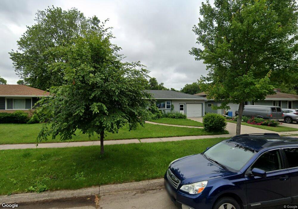 90 24th Ave N, Fargo, ND 58102 - photo 1