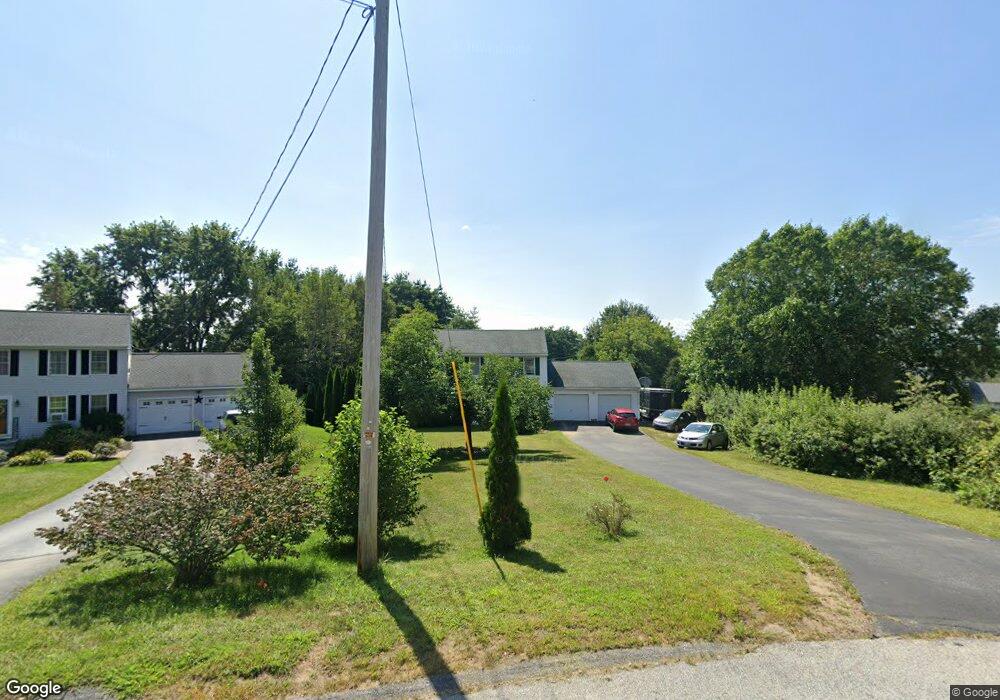 11 Brittany Cir, Pembroke, NH 03275 - photo 1