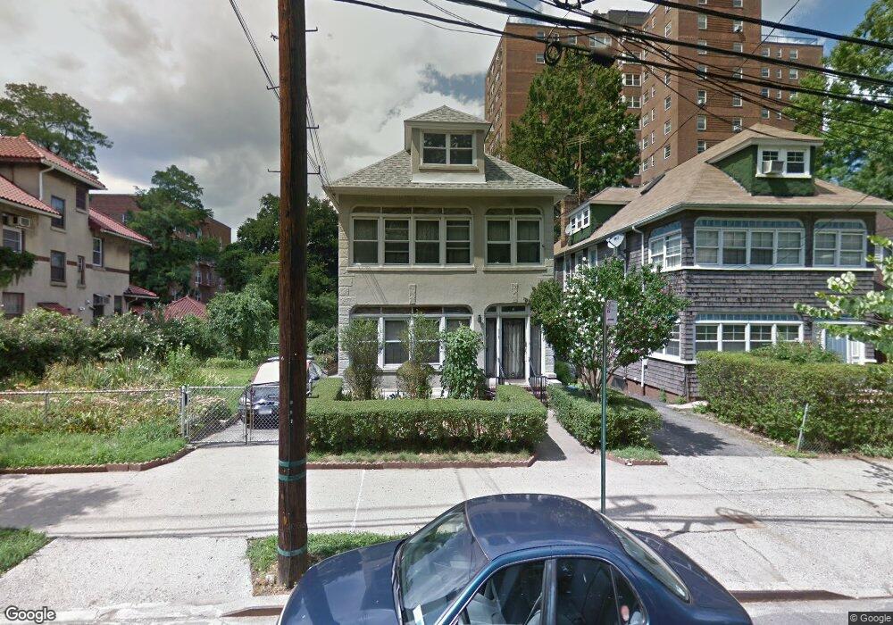 3817 Sedgwick Ave, Bronx, NY 10463 - photo 1