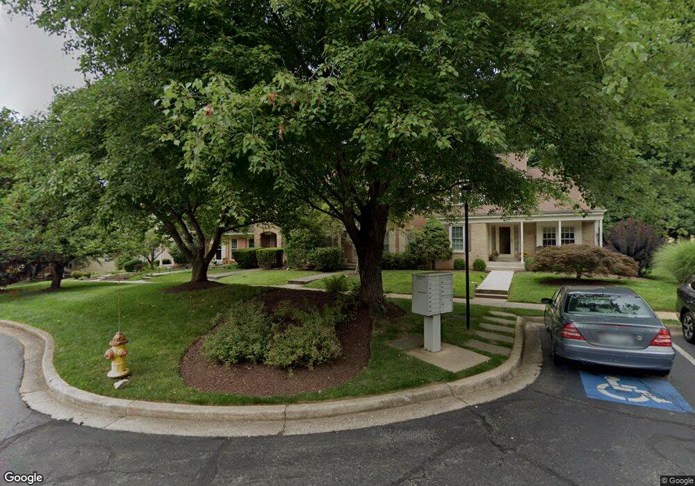 12234 Tildenwood Dr, Rockville, MD 20852 - photo 1