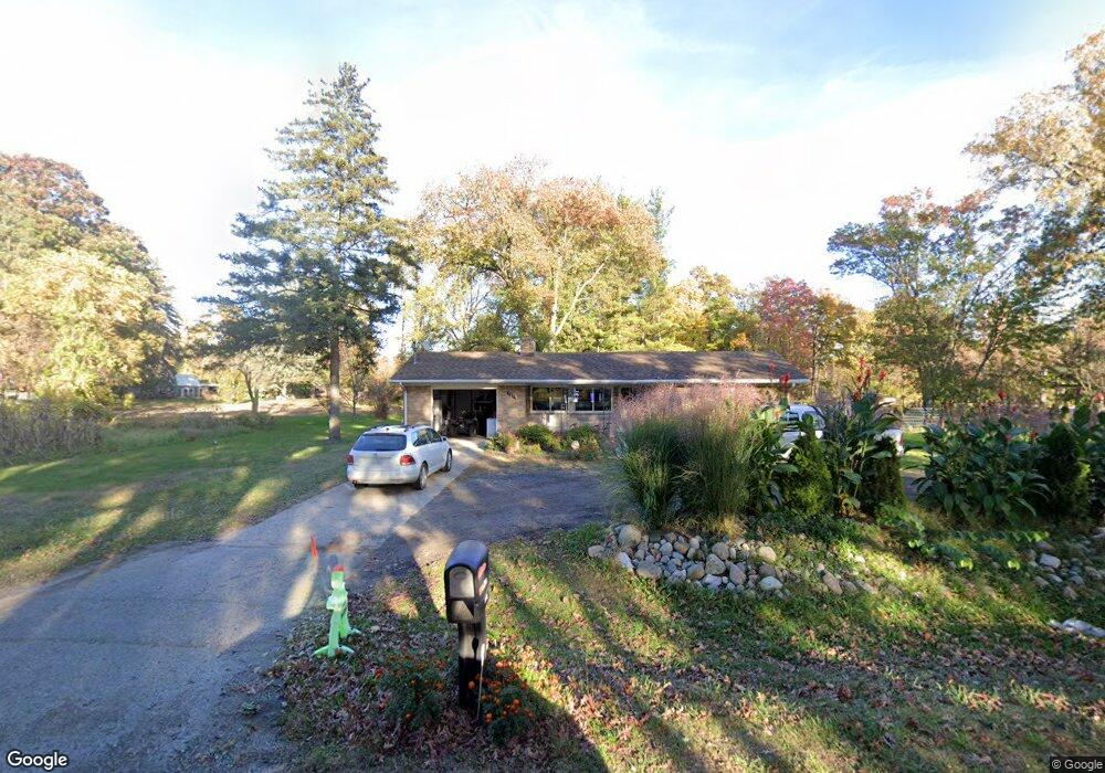 247 S Hospital Rd, Waterford, MI 48327 - photo 1