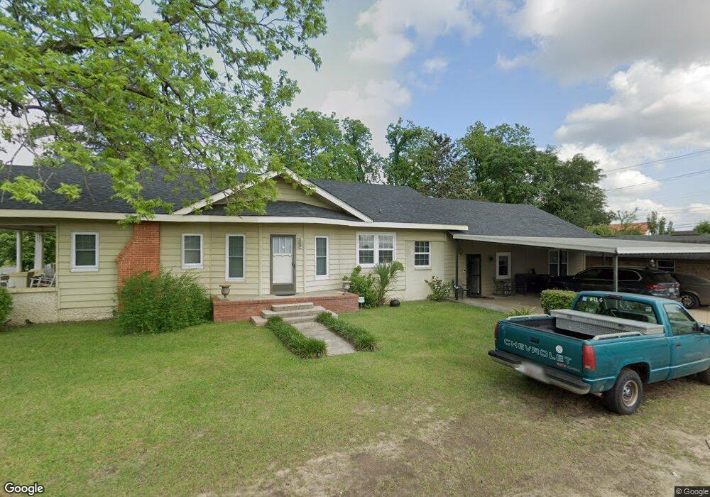 326 W Oconee St, Fitzgerald, GA 31750 - photo 1