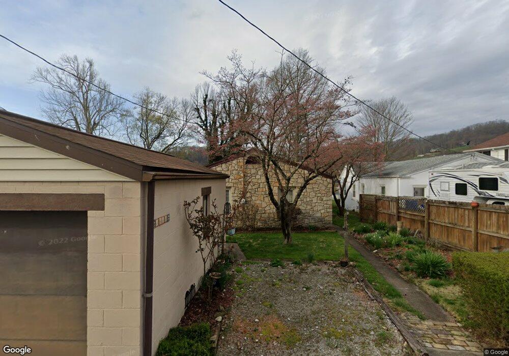 1810 Kanawha Ave, Dunbar, WV 25064 - photo 1