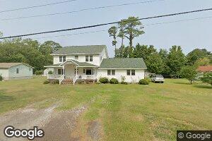 102 Old Schoolhouse Rd, Wanchese, NC 27981
