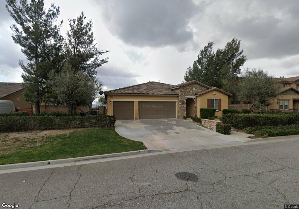 5532 N Pinnacle Ln, San Bernardino, CA 92407 - photo 1