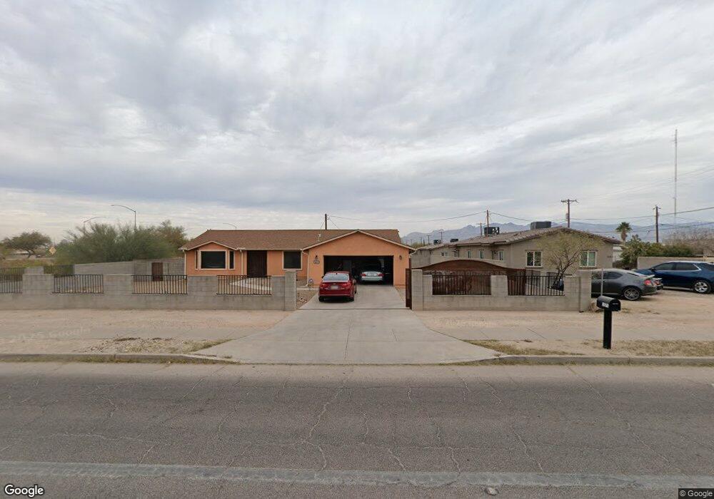 1571 E Silverlake Rd, Tucson, AZ 85713 - photo 1