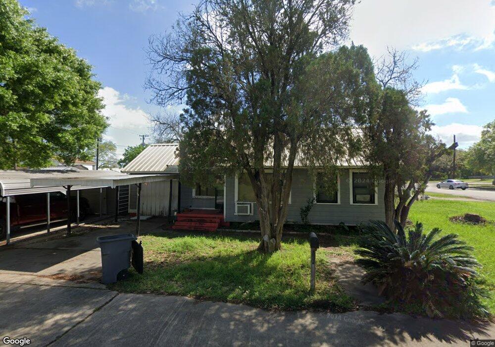 2219 Katy Ave, Bay City, TX 77414 - photo 1