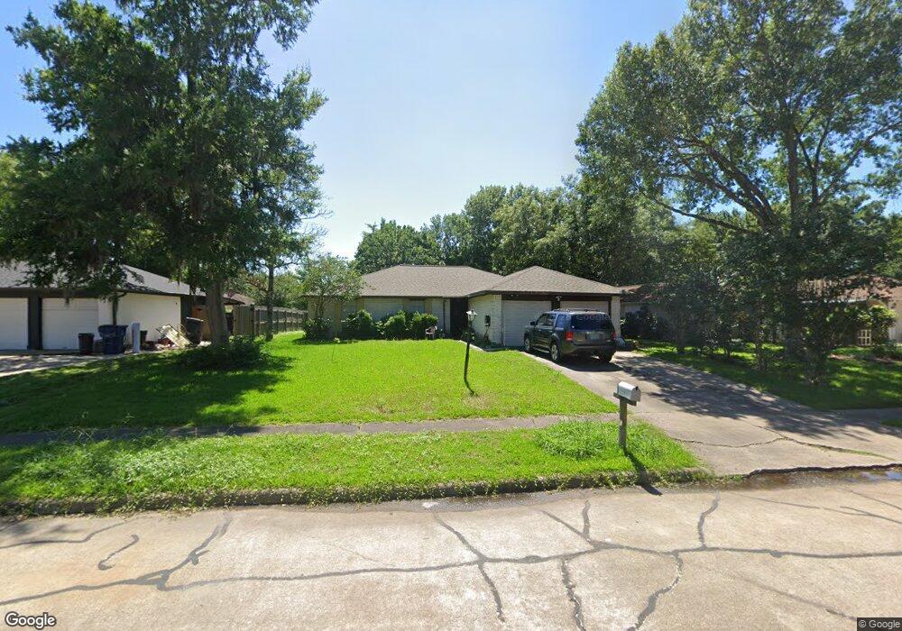 16326 Oxnard Ln, Friendswood, TX 77546 - photo 1
