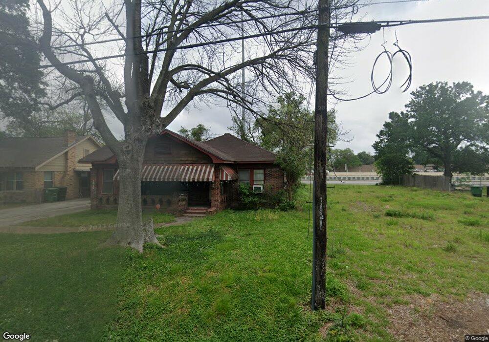1016 Reid St, Houston, TX 77022 - photo 1
