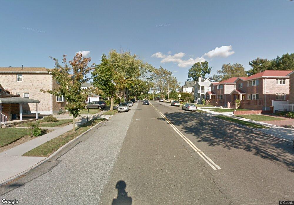 246 St 61ave Ave, Little Neck, NY 11362 - photo 1