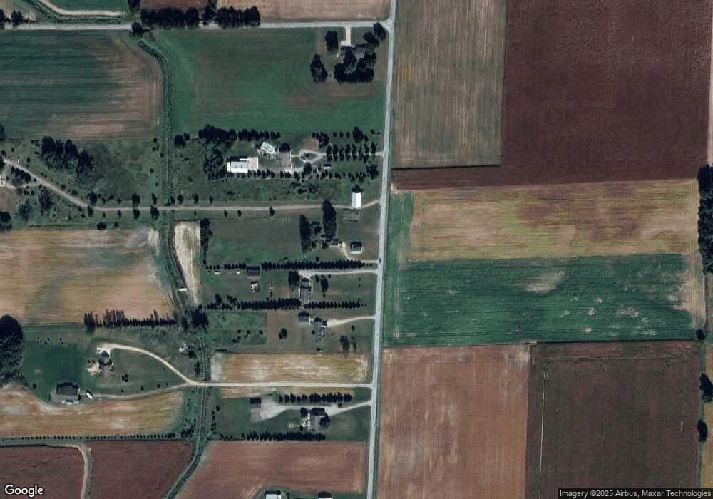 8670 Block Rd, Birch Run, MI 48415 - photo 1