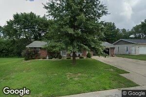 1105 Cherry St, Bartelso, IL 62218