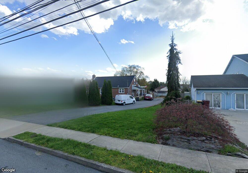 1206 Overlook Rd, Whitehall, PA 18052 - photo 1