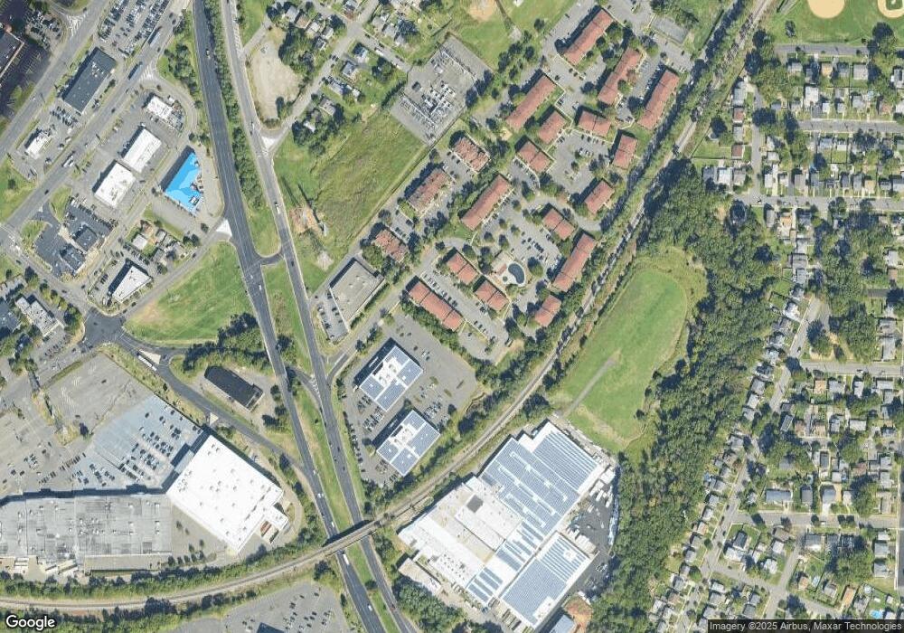 1 Powderhorn Ct, Woodbridge, NJ 07095 - photo 1