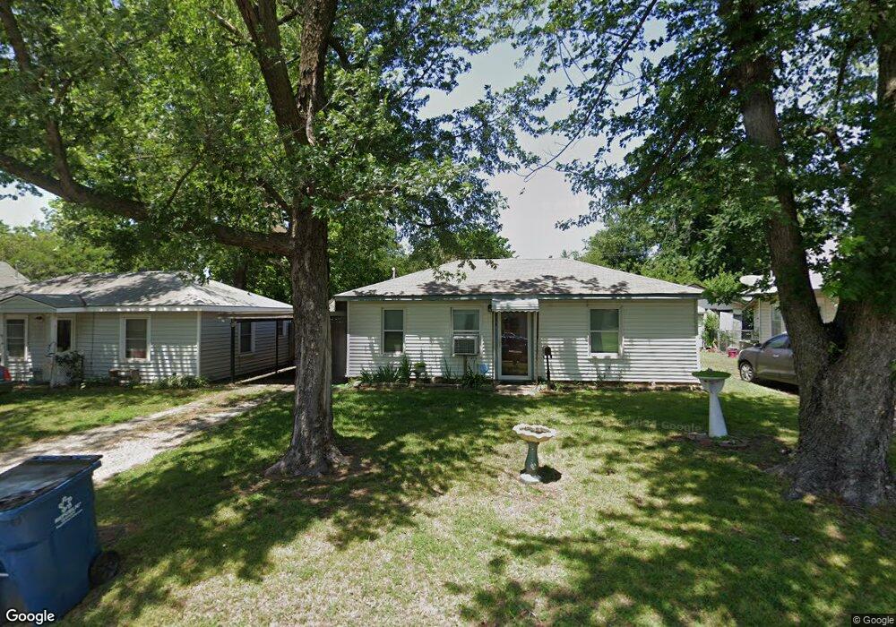 836 E 3rd St, Cushing, OK 74023 - photo 1