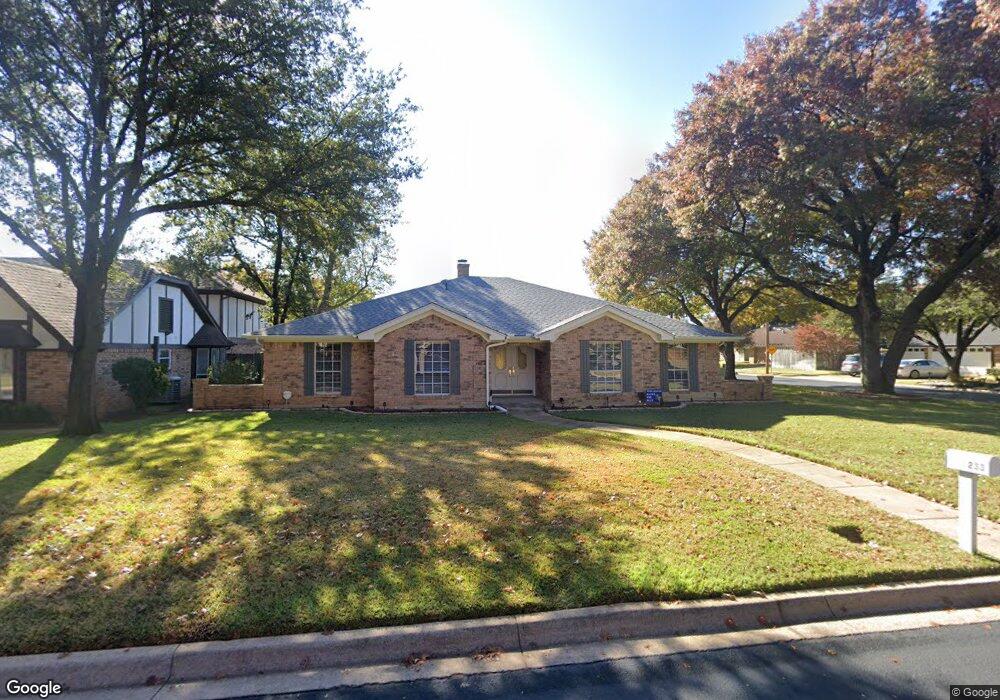 233 Baker Dr, Hurst, TX 76054 - photo 1