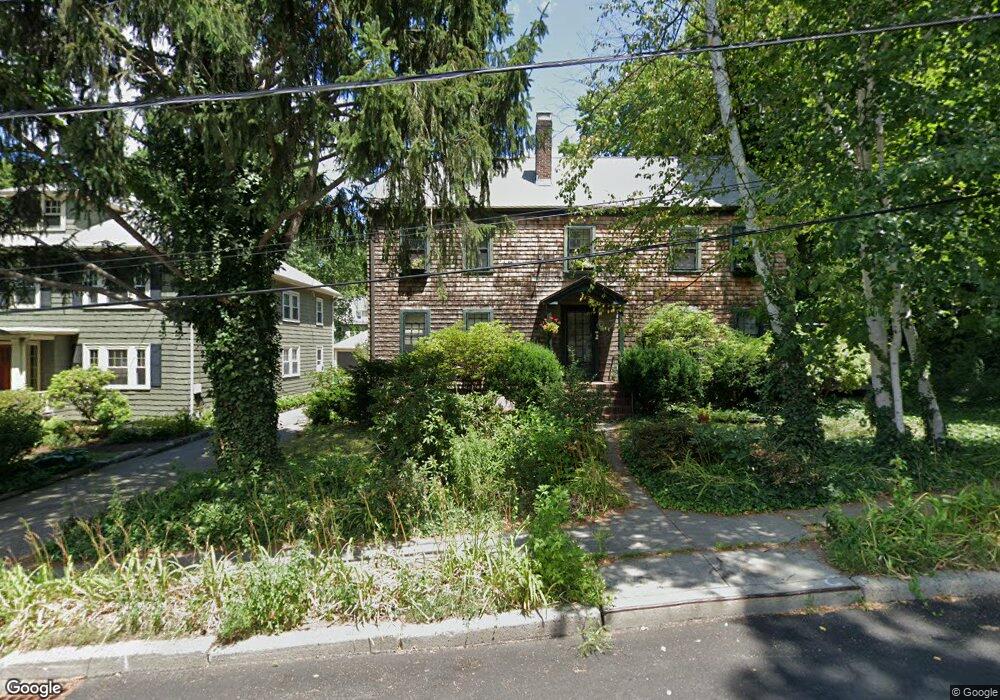 9 Winchester Rd unit 11, Newton, MA 02458 - photo 1