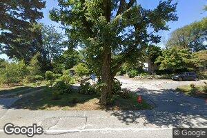 21 Church St, Woods Hole, MA 02543