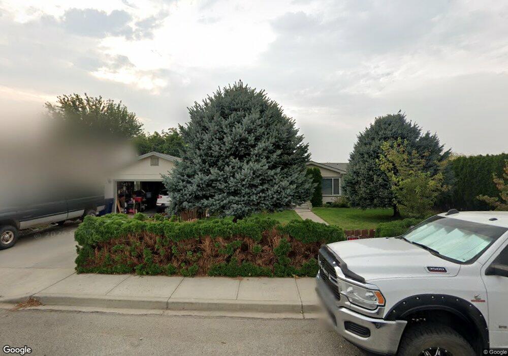 527 Newport Plaza, East Wenatchee, WA 98802 - photo 1