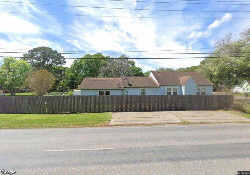 2404 Nichols Ave, Bay City, TX 77414 - photo 1