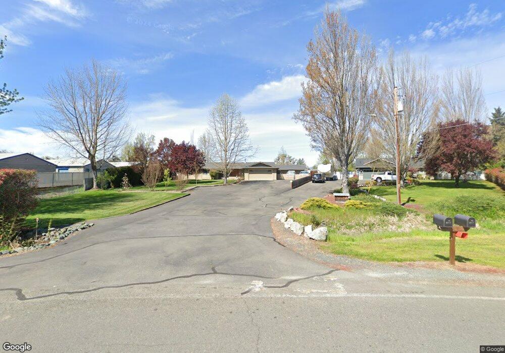 1428 Wineteer Ln, Grants Pass, OR 97527 - photo 1