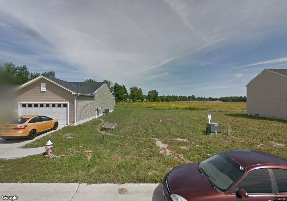 226 Sheffield Cent Dr, Lorain, OH 44053 - photo 1