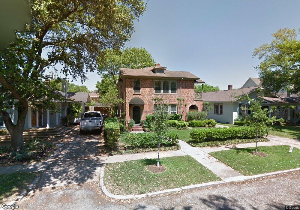 1412 Marshall St, Houston, TX 77006 - photo 1