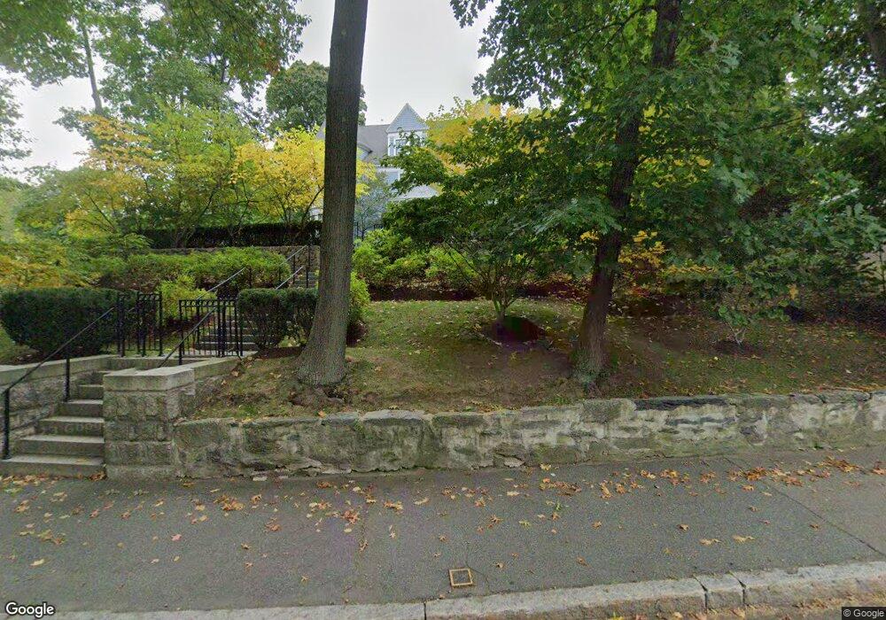 518 Walnut St, Newton, MA 02460 - photo 1