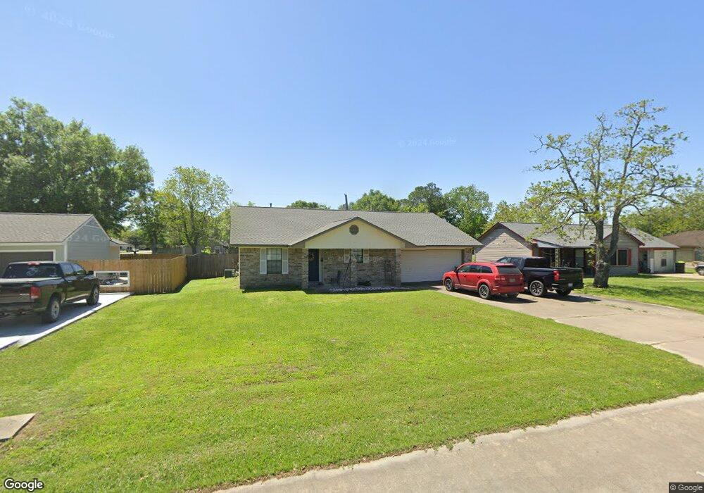 3112 12th St, Bay City, TX 77414 - photo 1