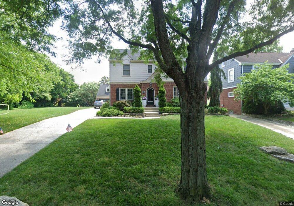 211 Irving Way W, Columbus, OH 43214 - photo 1