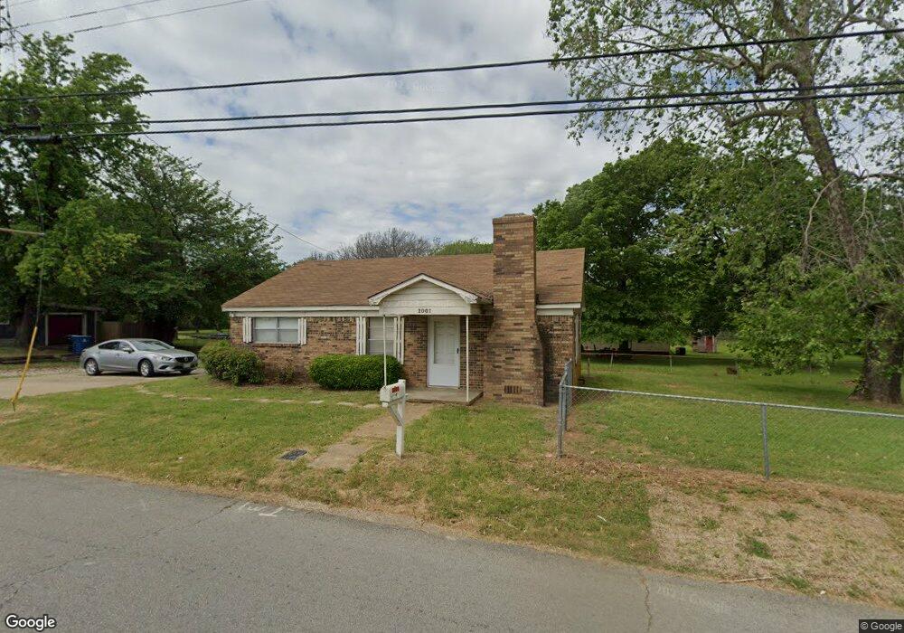 2001 Juanita Dr, Denison, TX 75020 - photo 1