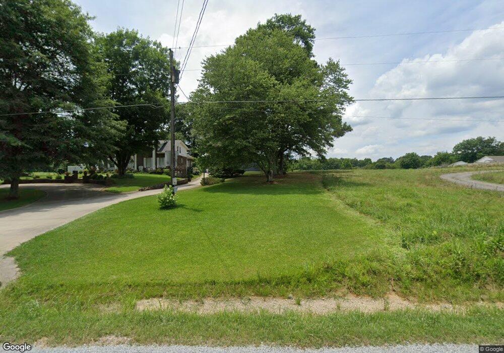 1105 Leonard Rd, Cullman, AL 35055 - photo 1