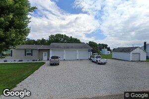 102 Lewis St, Mount Auburn, IA 52313