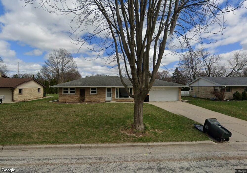 1518 N 118th St, Milwaukee, WI 53226 - photo 1