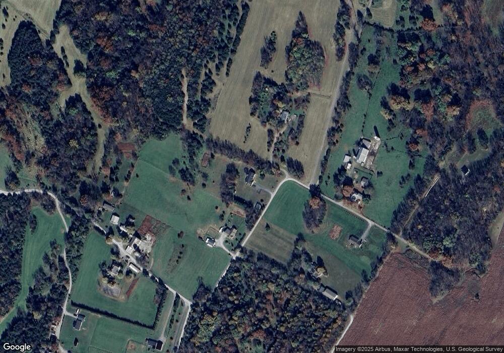 1099 Hollida Ln, Martinsburg, WV 25404 - photo 1