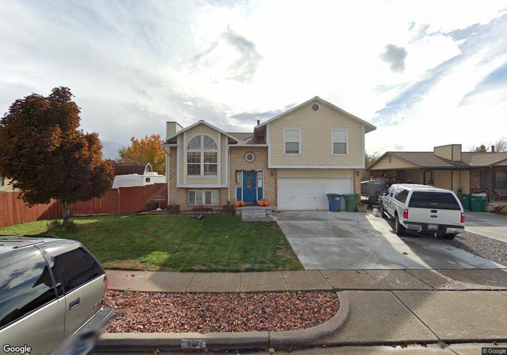 933 W 600 S, Layton, UT 84041 - photo 1